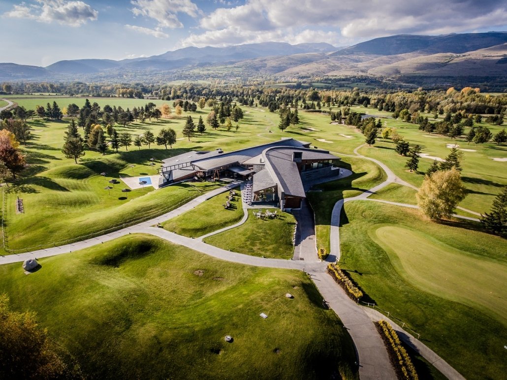 1_Casa_Club_Fontanals-1030x772