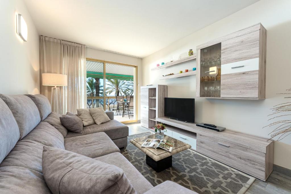 Apartamento-turistico-Gaviota-Cambrils-1